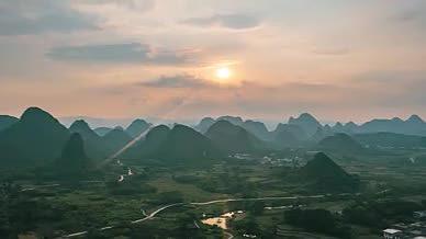 4k实拍桂林五指山日落延时风光视频的预览图